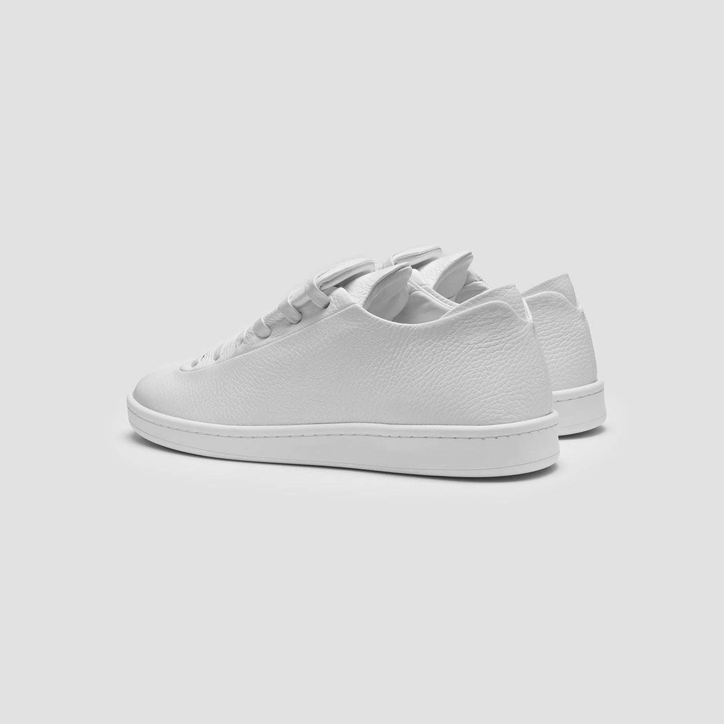 NAHAR - Low Top in Pure White
